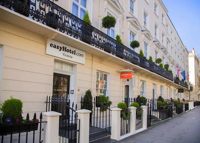 Easyhotel Victoria London